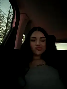 babygirllilly online show from 10.29.25