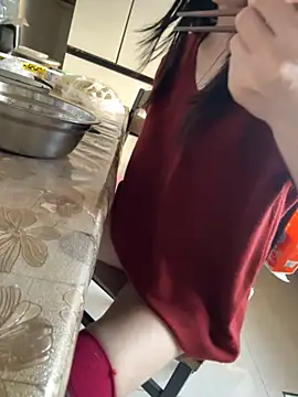 Snapshot of aniani11 chatting on 11.25.25 aniani11 online show from 11.25.25