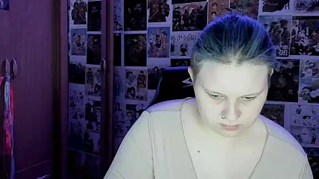 Snapshot of FoxPlayXX chatting on 06.15.26 FoxPlayXX online show from 06.15.26