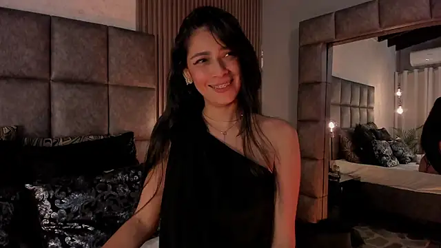 Snapshot of BrigitteVons chatting on 11.16.25 BrigitteVons online show from 11.16.25