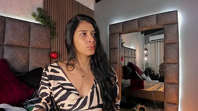 Snapshot of BrigitteVons chatting on 12.18.25 BrigitteVons online show from 12.18.25