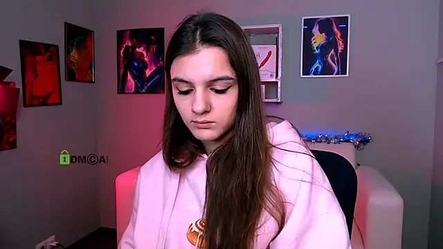 lisa dark  online show from 01.16.26