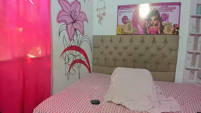 Snapshot of Meli_lewis chatting on 12.02.25 Meli lewis online show from 12.02.25