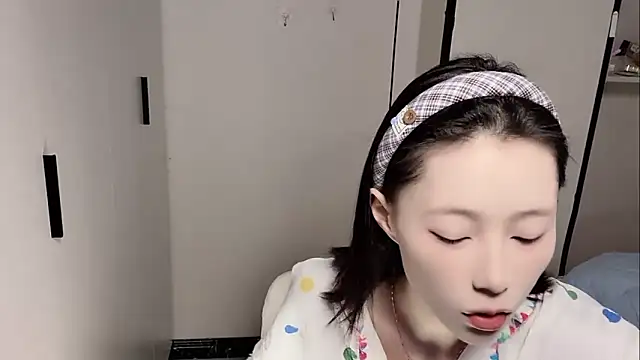 yuyu-33 online show from 02.02.26