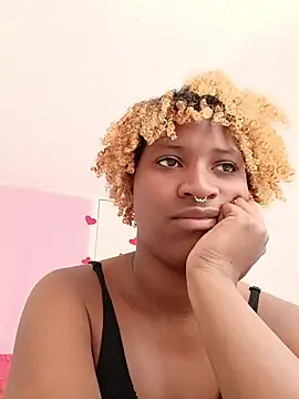 EvonyFoxxx online show from 04.05.26