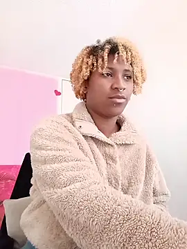 EvonyFoxxx online show from 04.07.26