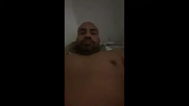 Snapshot of CoupleHotLatinBigAss chatting on 02.21.26 CoupleHotLatinBigAss online show from 02.21.26