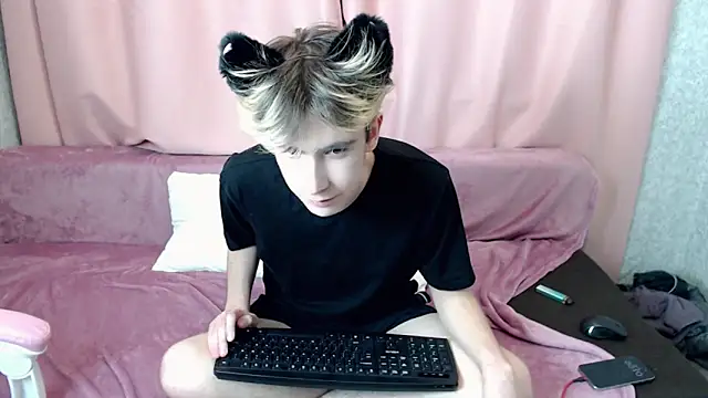 Harvey foster online show from 10.31.25