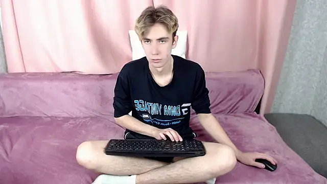 Harvey foster online show from 11.16.25