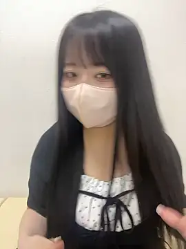 Snapshot of emiri_da_nyan chatting on 06.20.26 emiri da nyan online show from 06.20.26