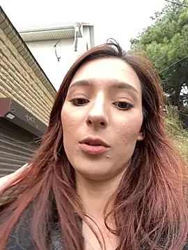 LilluKatten online show from 11.19.25