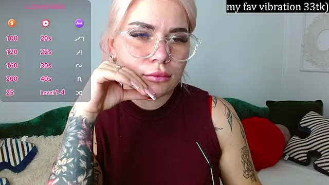 lada love online show from 11.22.25