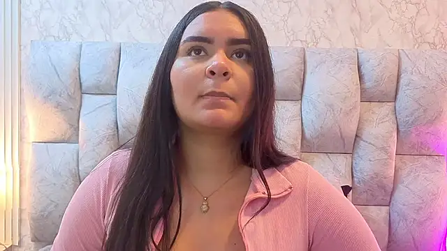 Snapshot of amarahanks1 chatting on 11.22.25 amarahanks1 online show from 11.22.25