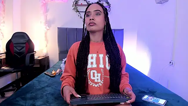 Lucerop  online show from 04.10.26