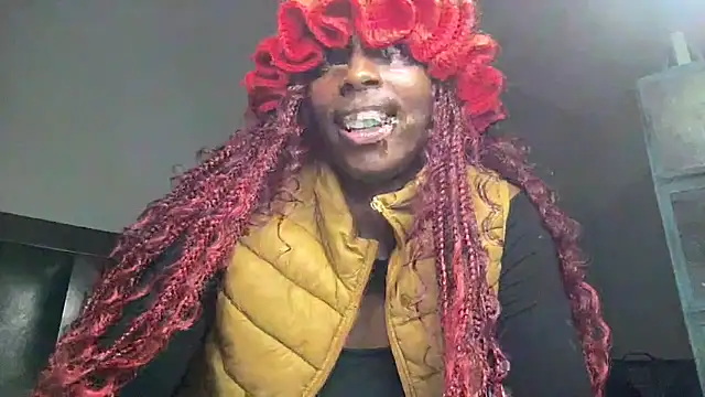 Snapshot of MadameMuse chatting on 11.22.25 MadameMuse online show from 11.22.25