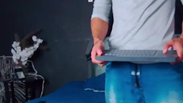 AlessioVitale online show from 12.19.25