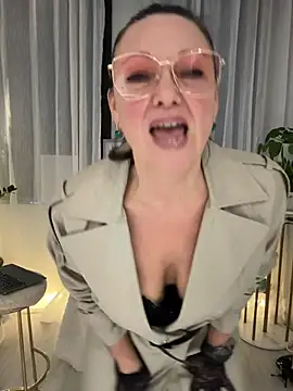 HotLdyllic online show from 01.13.26