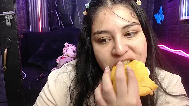 Snapshot of lehia_285 chatting on 04.23.26 lehia 285 online show from 04.23.26