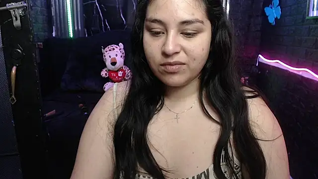 Snapshot of lehia_285 chatting on 04.28.26 lehia 285 online show from 04.28.26