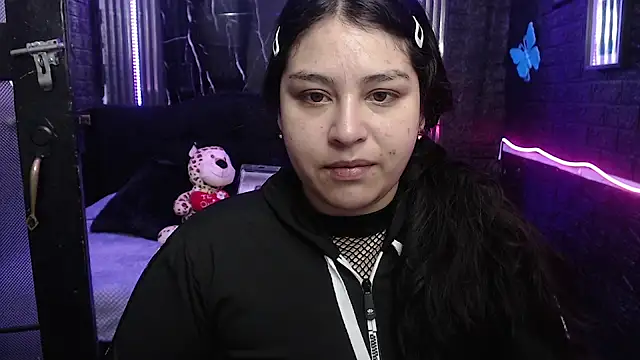Snapshot of lehia_285 chatting on 05.18.26 lehia 285 online show from 05.18.26