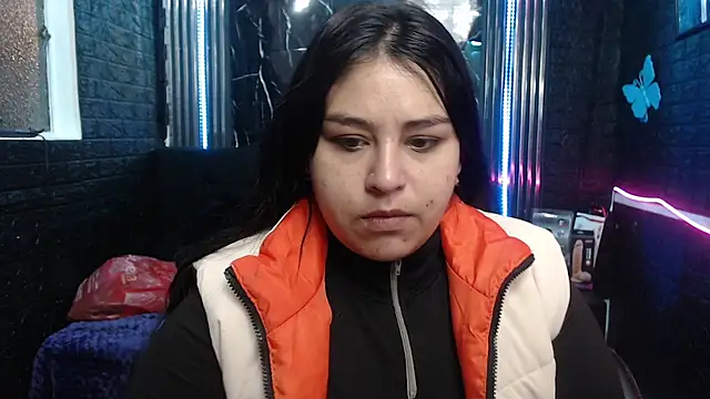 Snapshot of lehia_285 chatting on 06.27.26 lehia 285 online show from 06.27.26