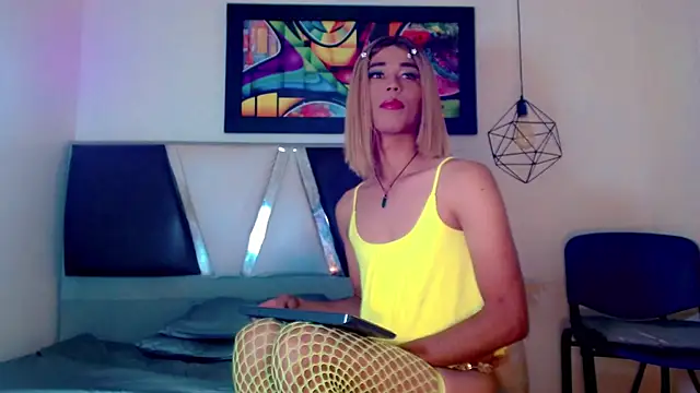 Snapshot of sexy_nicohotx chatting on 11.10.25 sexy nicohotx online show from 11.10.25