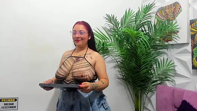 Anggie Miller online show from 12.17.25