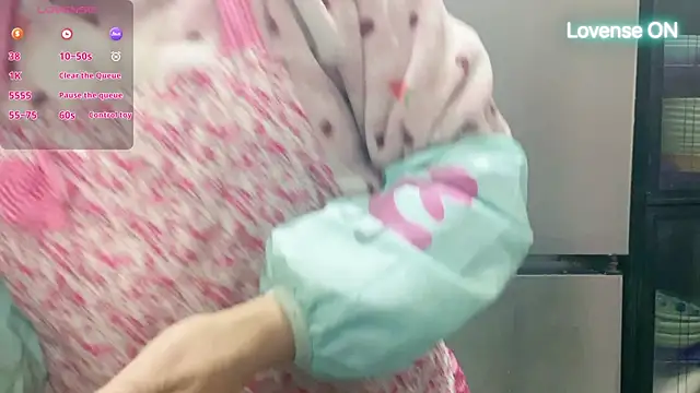 Snapshot of 0xiaosu0 chatting on 11.30.25 0xiaosu0 online show from 11.30.25