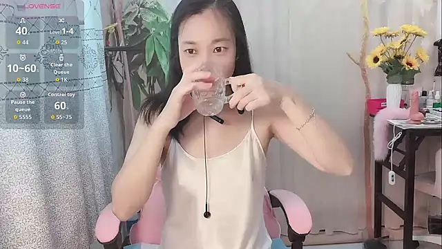 Snapshot of Lingling-Baby520 chatting on 07.14.26 Lingling-Baby520 online show from 07.14.26