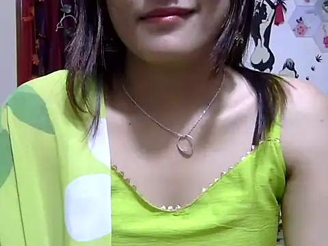 maira 33 online show from 07.18.26