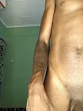 Snapshot of Horny_Solutions chatting on 11.17.25 Horny Solutions online show from 11.17.25