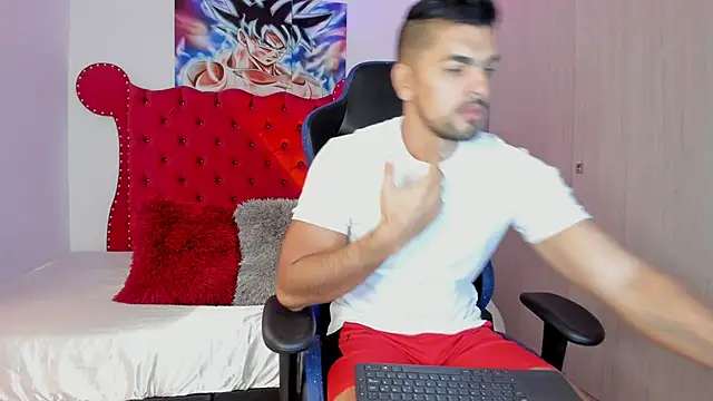 Snapshot of axelwinters__ chatting on 11.20.25 axelwinters online show from 11.20.25