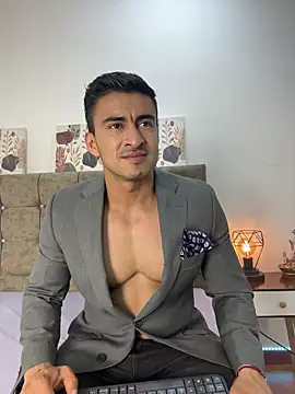 Chris Clarck online show from 12.01.25