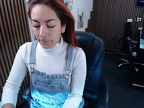 desk desire online show from 11.14.25