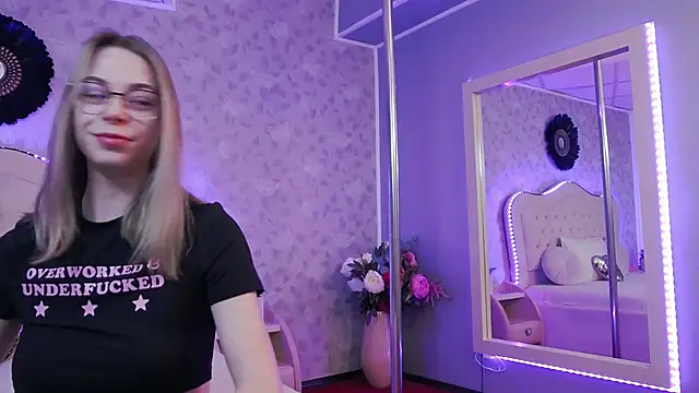 GracieCute online show from 03.03.25