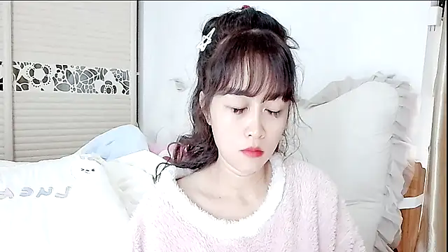 Snapshot of lookbyby chatting on 01.13.26 lookbyby online show from 01.13.26