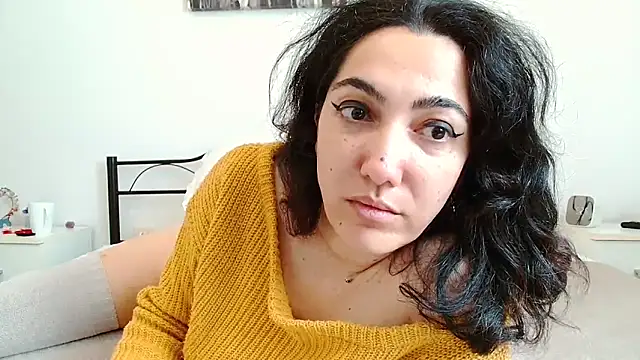 CharmingPearl online show from 02.16.26