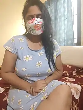 Snapshot of mouni499 chatting on 11.11.25 mouni499 online show from 11.11.25