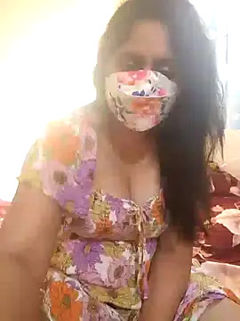 Snapshot of mouni499 chatting on 11.12.25 mouni499 online show from 11.12.25