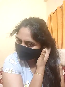 Snapshot of mouni499 chatting on 02.22.26 mouni499 online show from 02.22.26