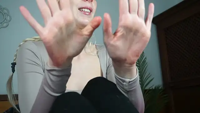 StellaCinderella online show from 02.06.25