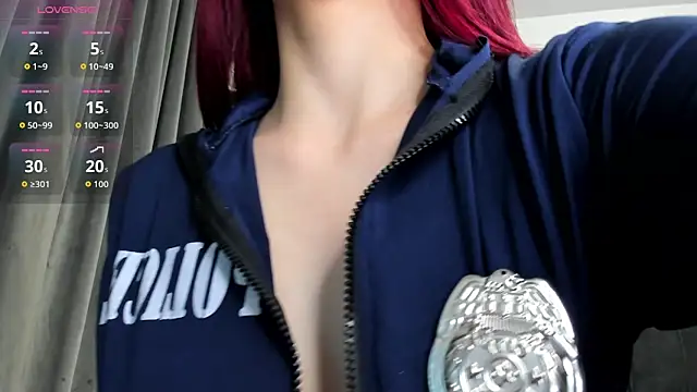 ScarletFlamee online show from 11.10.25