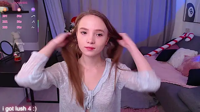 Snapshot of Adria_Arjona chatting on 12.18.25 Adria Arjona online show from 12.18.25