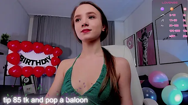 Snapshot of Adria_Arjona chatting on 01.13.26 Adria Arjona online show from 01.13.26