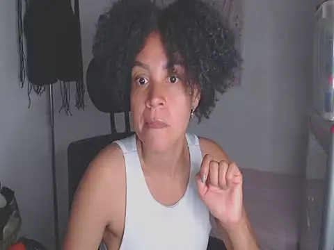 shayna cute online show from 05.10.26