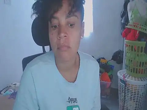 shayna cute online show from 05.19.26