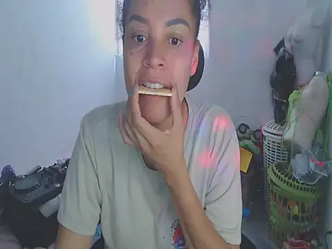 shayna cute online show from 05.26.26