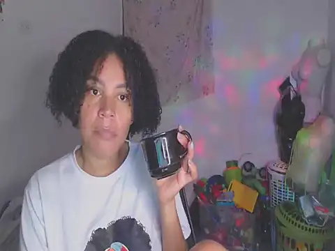 shayna cute online show from 05.27.26