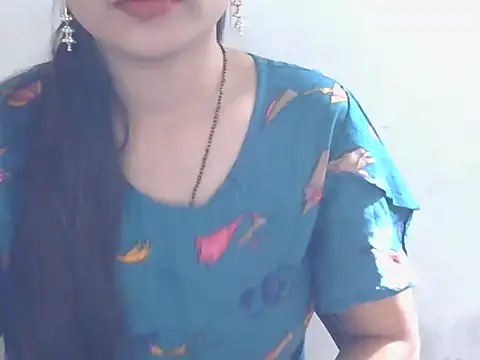 Sneha lovely01 online show from 12.04.25