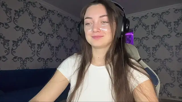 TwotyBright online show from 01.10.26